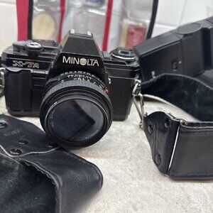 Minolta X-7A 35mm SLR Film Camera 50mm 1.7 Lens leather strap, flash. Works!